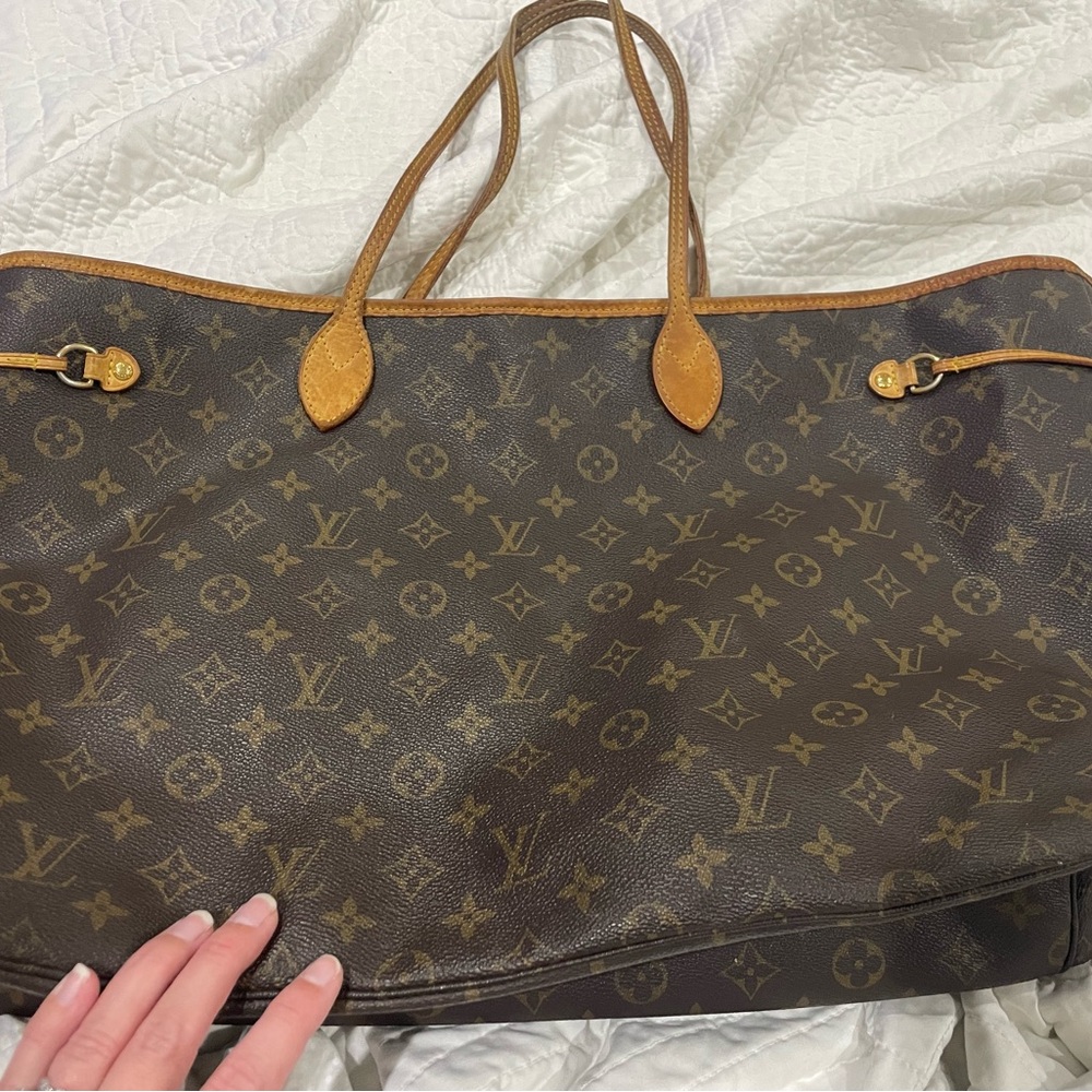 Louis Vuitton Brown and Tan Neverfull GM Monogram Handbag